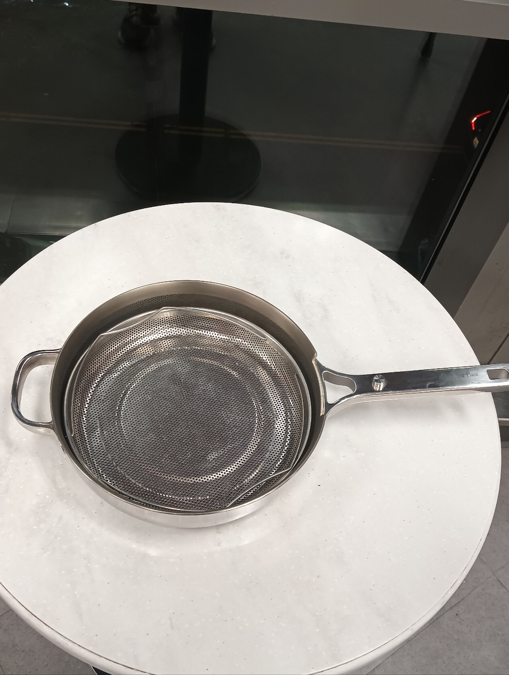 Always Titanium Pan with Black lid - Picture 4 of 6